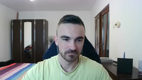 Snapshot of mu5clemania chatting on November 2025 07:09:01 AM Victor online show from November 2025 07:09:01 AM