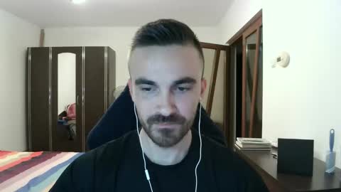 Snapshot of mu5clemania chatting on November 2025 05:28:02 PM Victor online show from November 2025 05:28:02 PM