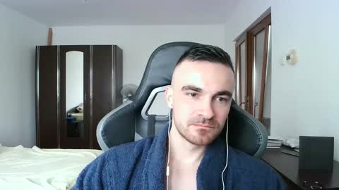 Snapshot of mu5clemania chatting on November 2025 07:30:01 AM Victor online show from November 2025 07:30:01 AM