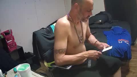 Muffdiver online show from April 2026 02:42:01 AM