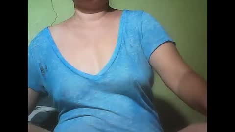 muffy_bunny online show from September 2025 07:39:01 PM