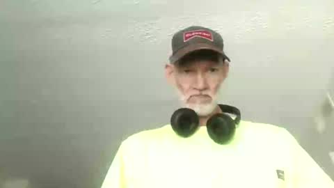 Snapshot of mullinfloggin79 chatting on July 2026 06:01:02 PM mullinfloggin79 online show from July 2026 06:01:02 PM