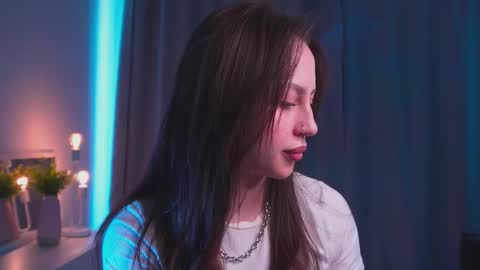 Snapshot of multifruiti chatting on September 2025 05:53:02 AM Kira online show from September 2025 05:53:02 AM