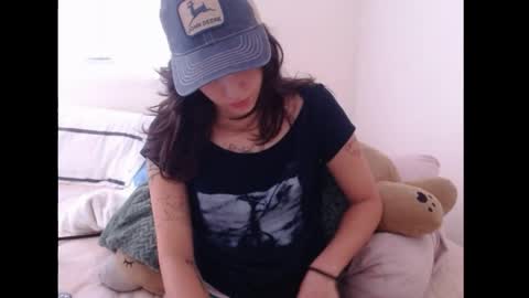   online show from April 2026 05:44:01 PM