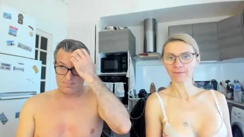 Snapshot of munishpunish chatting on December 2025 08:43:01 AM LOVELY JULIA Peter DAY online show from December 2025 08:43:01 AM