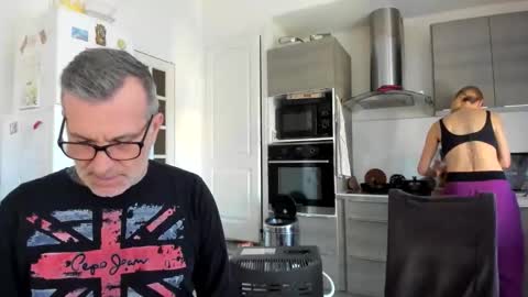 Snapshot of munishpunish chatting on February 2026 09:06:02 AM LOVELY JULIA Peter DAY online show from February 2026 09:06:02 AM