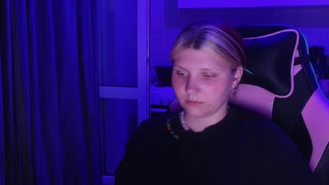Snapshot of mura_muur chatting on June 2026 03:54:01 PM Milana online show from June 2026 03:54:01 PM
