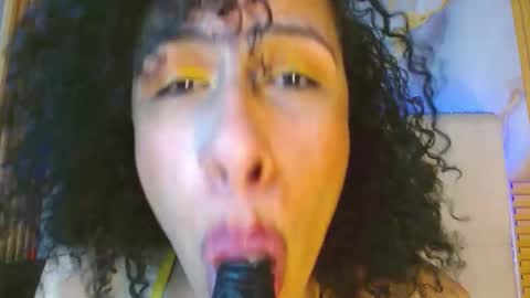 Snapshot of muriell303av chatting on October 2025 04:26:01 AM muriell303av online show from October 2025 04:26:01 AM