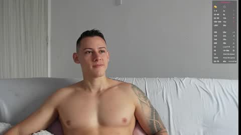 muscle_king_cum online show from February 2026 01:11:01 PM