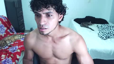 Snapshot of muscle_man1 chatting on December 2024 12:30:02 AM Mike online show from December 2024 12:30:02 AM