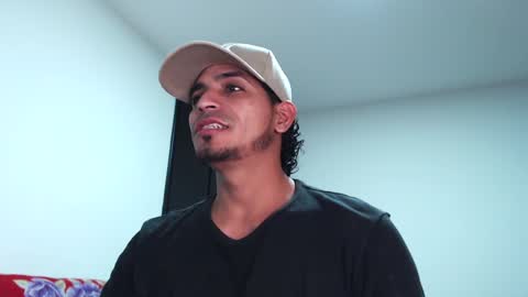 Snapshot of muscle_man1 chatting on December 2024 06:49:02 AM Mike online show from December 2024 06:49:02 AM