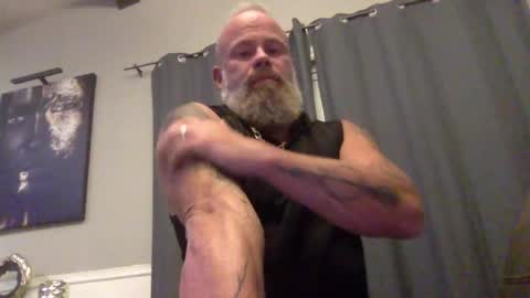 muscledick40 online show from September 2025 03:52:01 AM