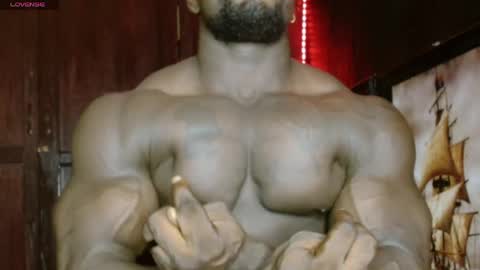 Snapshot of musclegodsammy23 chatting on May 2026 10:36:01 AM musclegod23 online show from May 2026 10:36:01 AM