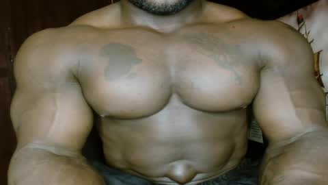 Snapshot of musclegodsammy23 chatting on June 2026 09:56:02 AM musclegod23 online show from June 2026 09:56:02 AM