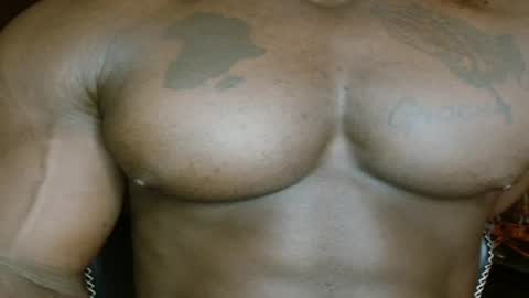 Snapshot of musclegodsammy23 chatting on July 2026 02:07:01 AM musclegod23 online show from July 2026 02:07:01 AM