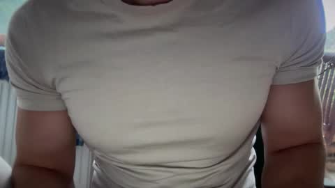 Snapshot of musclehair3 chatting on October 2025 09:06:02 AM musclehair3 online show from October 2025 09:06:02 AM