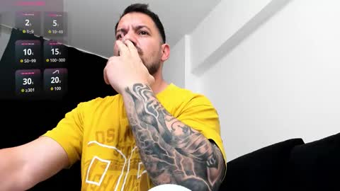 Snapshot of musclemonster31 chatting on November 2025 10:34:02 AM MuscleMonster31 online show from November 2025 10:34:02 AM