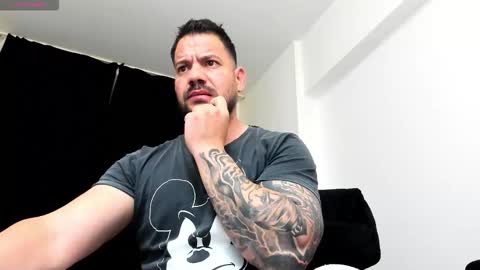 Snapshot of musclemonster31 chatting on November 2025 10:14:01 PM MuscleMonster31 online show from November 2025 10:14:01 PM