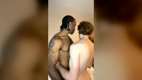 Snapshot of muscletopxtwink chatting on June 2026 03:25:01 AM muscletopxtwink online show from June 2026 03:25:01 AM