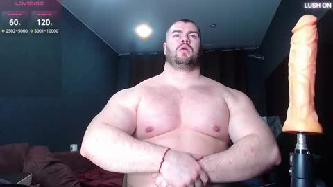 Snapshot of muscularjohnforu chatting on March 2025 06:21:02 PM click icon for peach  online show from March 2025 06:21:02 PM