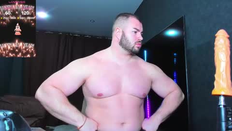 Snapshot of muscularjohnforu chatting on March 2025 06:54:02 PM click icon for peach  online show from March 2025 06:54:02 PM