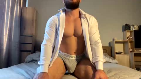 Snapshot of muscularjuggler chatting on December 2025 04:39:02 AM muscularjuggler online show from December 2025 04:39:02 AM