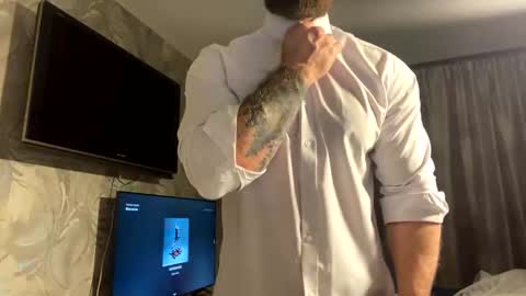 muscularjuggler online show from January 2026 12:38:01 AM