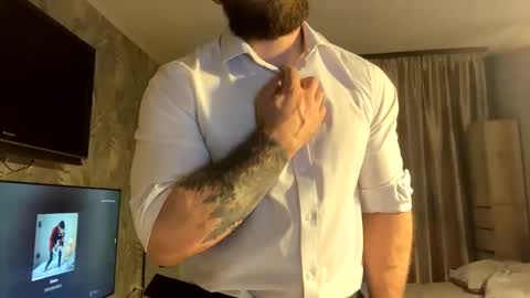 muscularjuggler online show from February 2026 12:18:01 AM