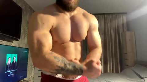muscularjuggler online show from February 2026 03:30:02 PM