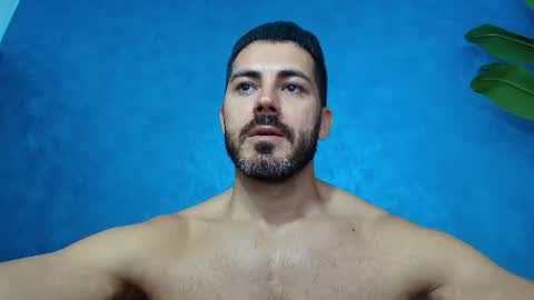 Snapshot of muscularmaster chatting on June 2026 09:44:01 AM muscularmaster onlyfans online show from June 2026 09:44:01 AM