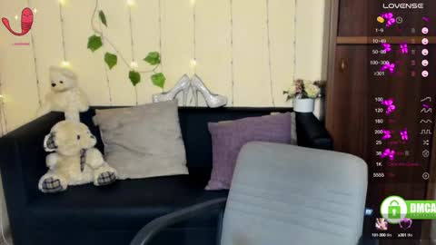 Snapshot of muse_kitty_jenia chatting on February 2025 01:44:01 AM Jenya online show from February 2025 01:44:01 AM