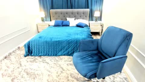 museofheart online show from September 2025 03:50:02 AM