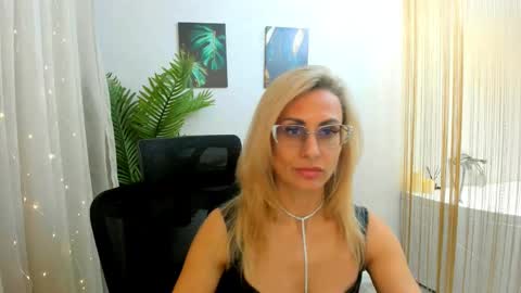 Diana online show from February 2025 11:55:01 AM