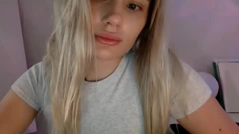 Snapshot of musescorner chatting on June 2026 03:27:02 PM musescorner online show from June 2026 03:27:02 PM
