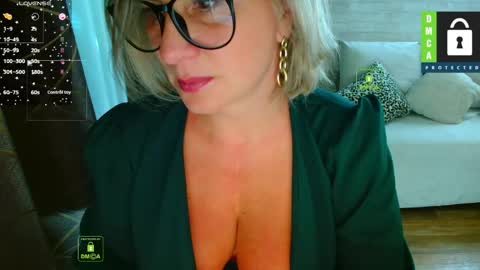 Snapshot of music_fairy chatting on June 2026 06:03:02 AM Lana online show from June 2026 06:03:02 AM