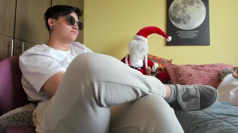 Snapshot of musicayluna chatting on December 2024 04:19:02 PM VALENTINA Luna online show from December 2024 04:19:02 PM