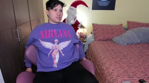 Snapshot of musicayluna chatting on December 2024 01:15:02 AM VALENTINA Luna online show from December 2024 01:15:02 AM