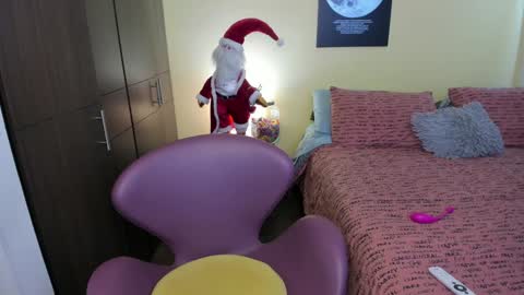 Snapshot of musicayluna chatting on December 2024 03:01:02 AM VALENTINA Luna online show from December 2024 03:01:02 AM