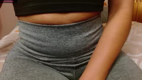 Snapshot of musicayluna chatting on February 2025 02:03:02 AM VALENTINA Luna online show from February 2025 02:03:02 AM