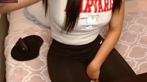 Snapshot of musicayluna chatting on February 2025 05:52:02 AM VALENTINA Luna online show from February 2025 05:52:02 AM