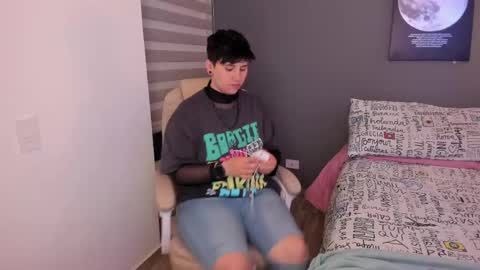 Snapshot of musicayluna chatting on March 2025 05:53:01 AM VALENTINA Luna online show from March 2025 05:53:01 AM