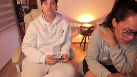 Snapshot of musicayluna chatting on March 2025 06:54:02 AM VALENTINA Luna online show from March 2025 06:54:02 AM