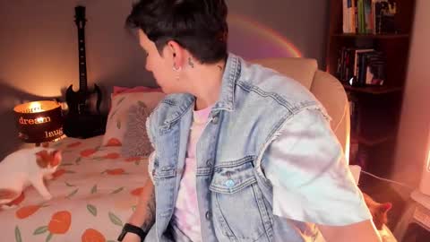 Snapshot of musicayluna chatting on September 2025 04:55:02 AM VALENTINA Luna online show from September 2025 04:55:02 AM