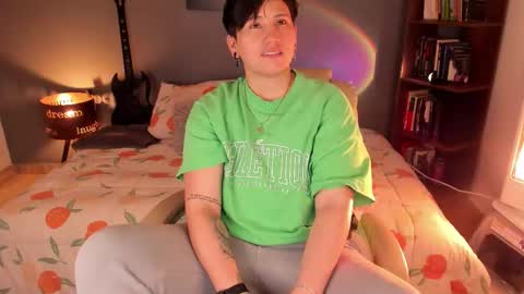 Snapshot of musicayluna chatting on September 2025 04:13:02 AM VALENTINA Luna online show from September 2025 04:13:02 AM