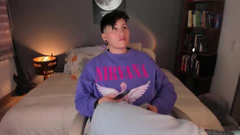 Snapshot of musicayluna chatting on September 2025 02:49:01 AM VALENTINA Luna online show from September 2025 02:49:01 AM