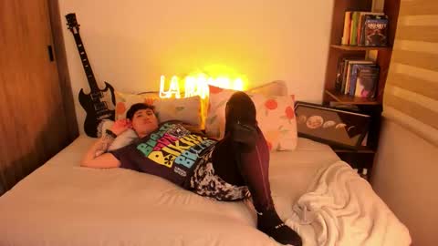 Snapshot of musicayluna chatting on October 2025 12:53:01 AM VALENTINA Luna online show from October 2025 12:53:01 AM