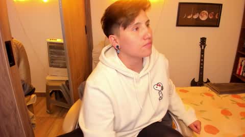 Snapshot of musicayluna chatting on October 2025 03:51:02 AM VALENTINA Luna online show from October 2025 03:51:02 AM