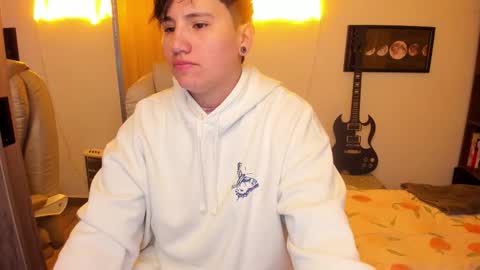 Snapshot of musicayluna chatting on October 2025 11:27:01 PM VALENTINA Luna online show from October 2025 11:27:01 PM