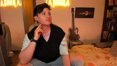 Snapshot of musicayluna chatting on October 2025 02:30:02 AM VALENTINA Luna online show from October 2025 02:30:02 AM