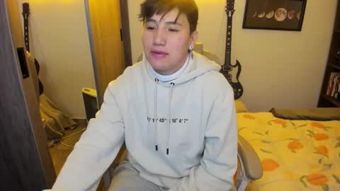 Snapshot of musicayluna chatting on November 2025 02:24:02 AM VALENTINA Luna online show from November 2025 02:24:02 AM